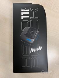 GoPro Hero 11 Mini – NUOVA, sigillata + accessori