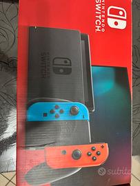 Nintendo switch modello V2+2 giochi+3 controller
