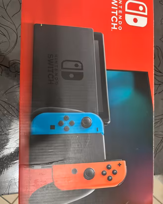 Nintendo switch modello V2+2 giochi+3 controller