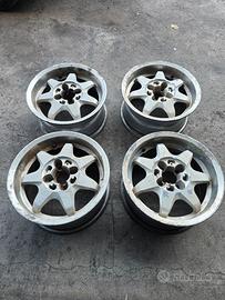 Cerchi Lega da 15 BMW E30 4X100 MOMO