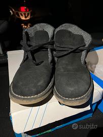 Scarpe modello clarks