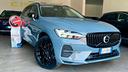 volvo-xc60-b4-awd-2-0-essential-197-cv-full-led-