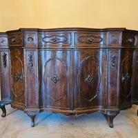 Magnifica Madia Barocca in Legno Massello