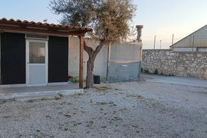 Piazzale per autovetture o deposito