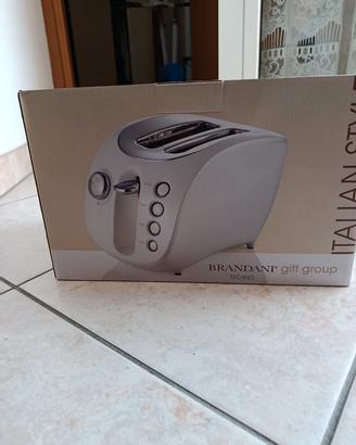 tostapane marca brandani.