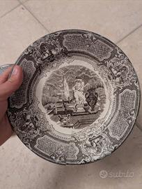 12 PIATTI  CORELLA MUSSO E FI. MONDOVI cane posa