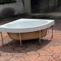 Vasca da bagno angolare