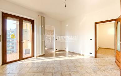 APPARTAMENTO TRILOCALE RISTRUTTURATO AL 5' PIANO -