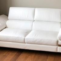 Divano in pelle + pouf