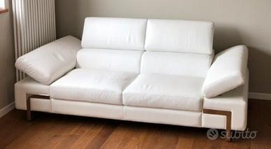 Divano in pelle + pouf