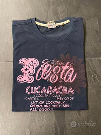 T-shirt da uomo blu scuro con stampa scritta rosa