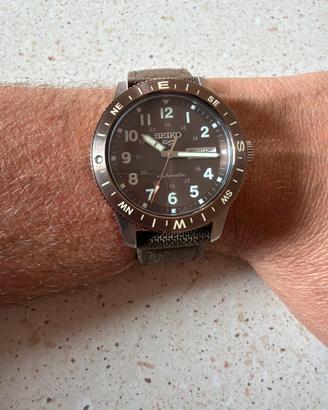 SEIKO 5 SPORT FIELD AUTO ref.HDB009K1