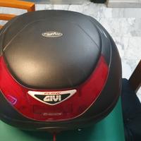 Bauletto Givi nero E350 completo di piastra