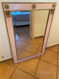 Specchio in legno da parete