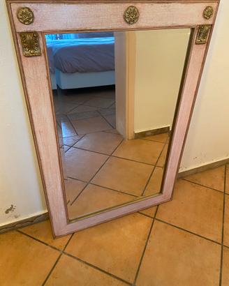 Specchio in legno da parete