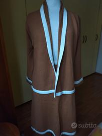 morbido tailleur in maglia misto lana