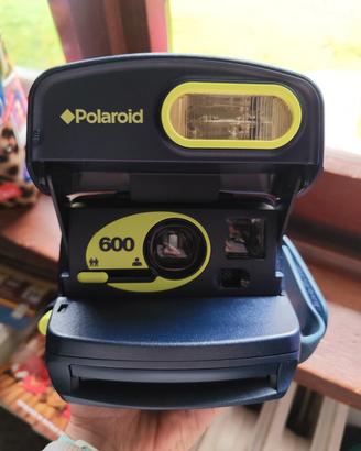 Polaroid 600 