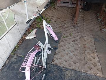 bici bambina 20 pollici 10€ 