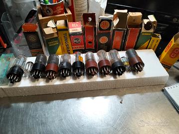 Lotto 12 valvole radio vintage miste.