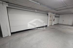 Box / Garage di 30 m² a Rovereto