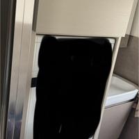 Mobile con incastro di lavatrice