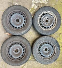 Pneumatici + Cerchi GOODYEAR 175/65 R14  Fiat 500