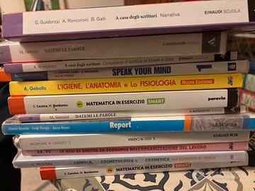 Libri scolastici di estetica/acconciatura