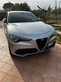 Alfa romeo stelvio 2.2 diesel Q4 sprint 190 CV