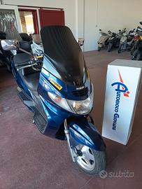 Suzuki Burgman AN 400