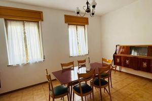 Villa di 220 m² con più di 5 locali e box auto a P