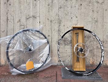 Ruote Race Face Turbine R 30, posteriore NUOVA!