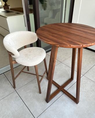 Tavolo esterno in legno di acacia