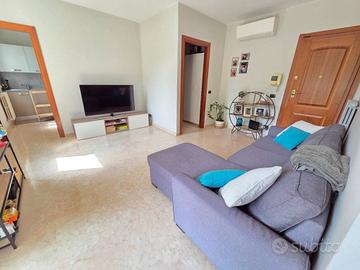 Appartamento di 90 m² con 4 locali e box auto a Me