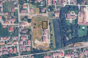 Terreno di 855 m² a Gualtieri