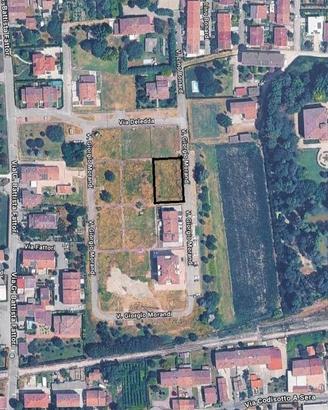 Terreno di 855 m² a Gualtieri