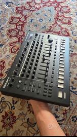 TR-8s + supporto