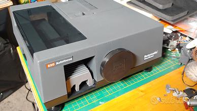 proiettore per dispositive 