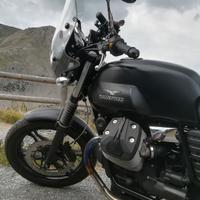 Moto Guzzi V/ Stone nera