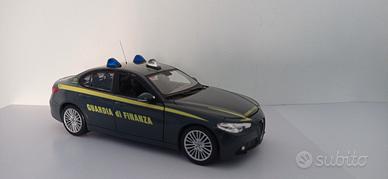 Alfa Romeo Giulia Guardia di Finanza 1:24
