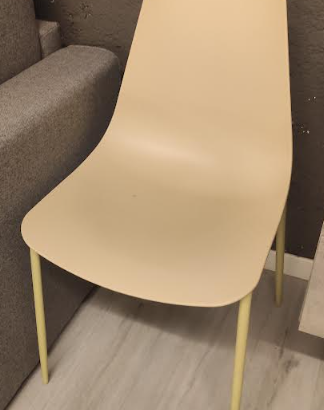 SEDIA GIALLA PASTELLO