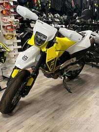 Husqvarna 701 Supermoto