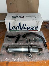 scarico leo vince