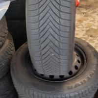 Cerchi in ferro con gomme termiche per Grande punt