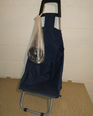 Carrello spesa con ruote