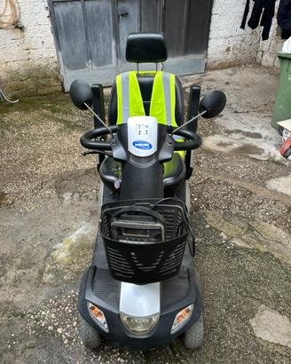 Scooter elettrico per disabili