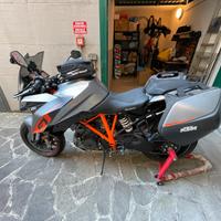KTM 1290 SuperDuke GT