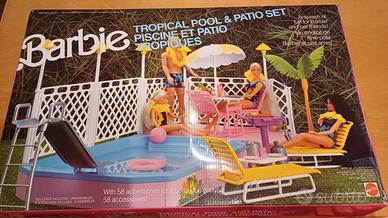 Piscina e patio tropicale Di Barbie