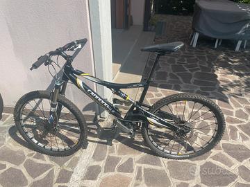 Mountain bike cannondale full tg L