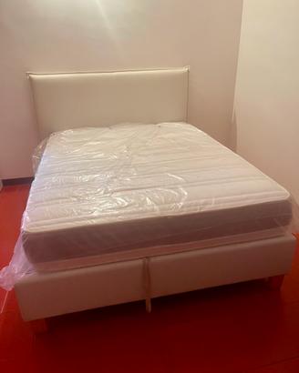 Letto contenitore materasso e comodino