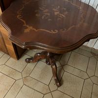 Tavolino in legno